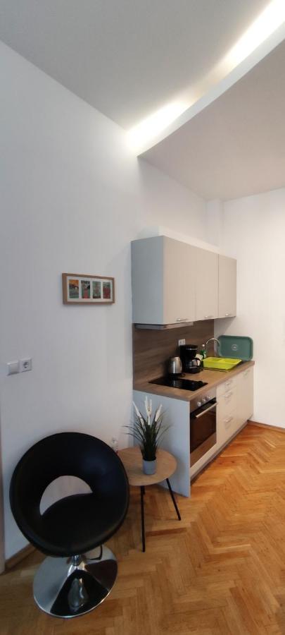 Apartment Milani With Private Garage โอปาติยา ภายนอก รูปภาพ