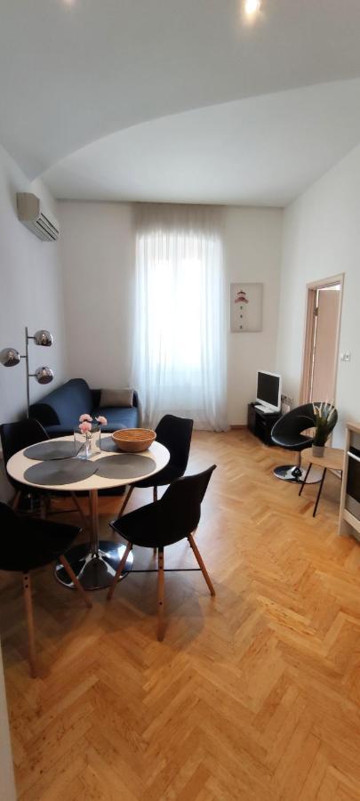 Apartment Milani With Private Garage โอปาติยา ภายนอก รูปภาพ